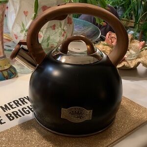NWOT Brandani Italian Stainless Steel Kettle w Wood-Effect Handle 2.7LT